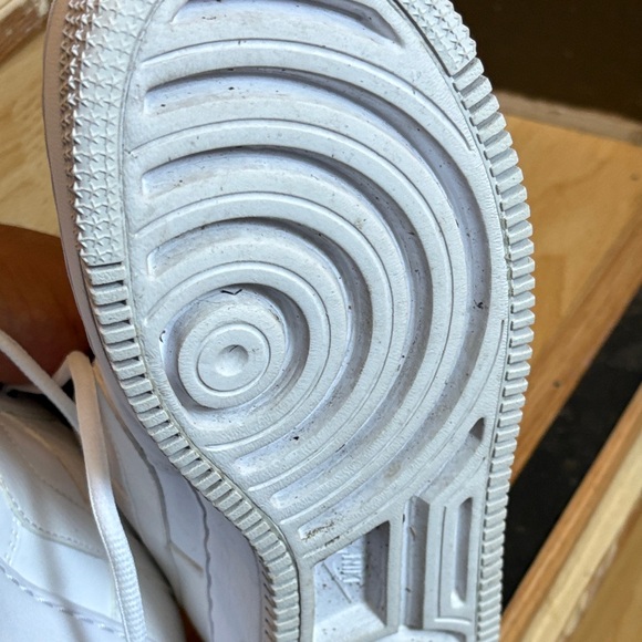 Nike Air Force 1 Low White Sneakers. Women’s - Picture 15 of 16